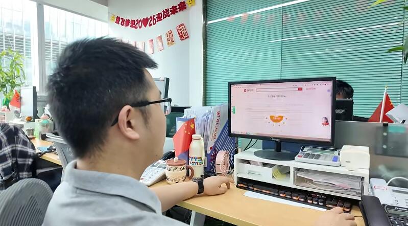 深圳卫视【财经生活频道】采访中研普华产业研究院李仲越院长